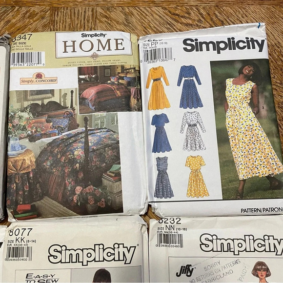 Lot Of 8 Simplicity and Simplicity Home Sewing Patterns - Picture 3 of 7